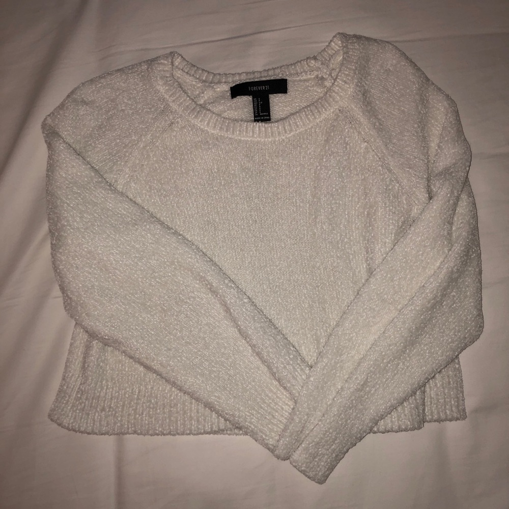 CROPPED WHITE CHENILLE SWEATER